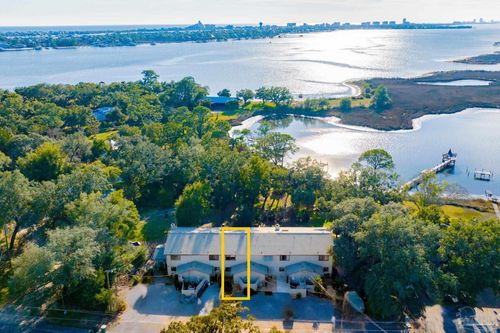 15009 Innerarity Pt Rd, Pensacola, FL, 32507 | Card Image