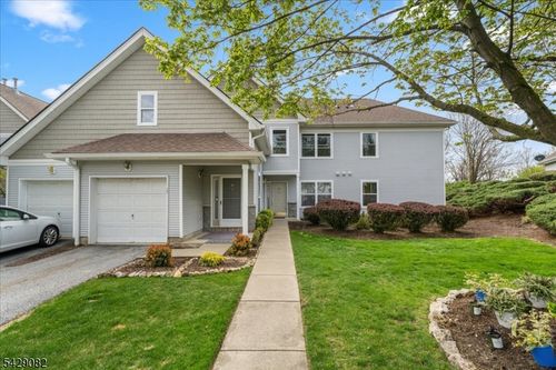 13 Eagles Nest Ln, Hamburg, NJ, 07419-1233 | Card Image