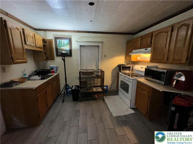 3538 Mountain Rd, House other with 3 bedrooms, 2 bathrooms and null parking in Slatington PA | Image 6