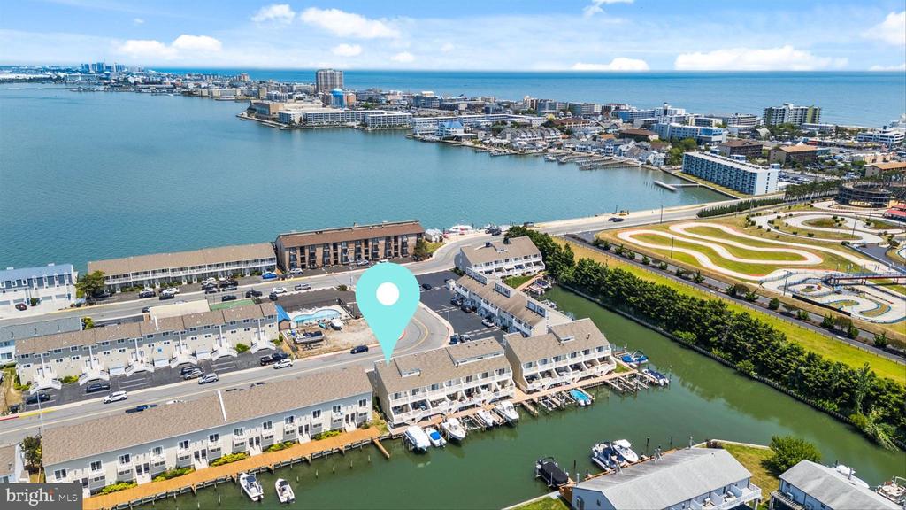 Residential in OCEAN CITY 3