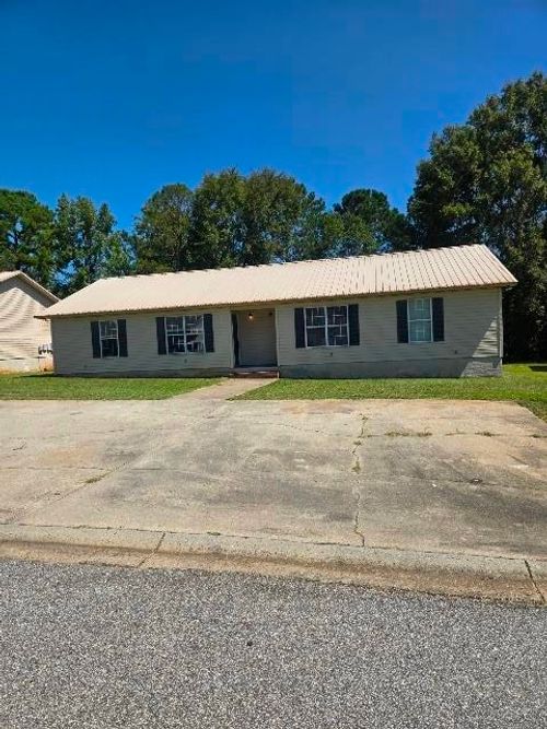 2313 Laura Ct Ne, Milledgeville, GA, 31061-6806 | Card Image