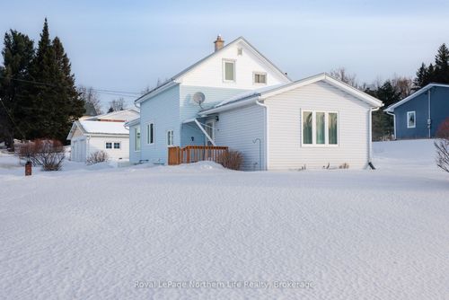 404 Main Street, Powassan, ON, P0H1Z0 | Card Image