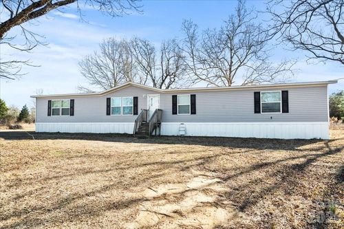 102 Dolly Moore Ln, Chesterfield, SC, 29709-5271 | Card Image