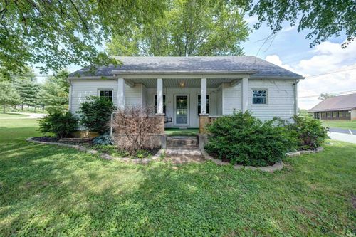 230 S Main St, Chrisney, IN, 47611-9517 | Card Image