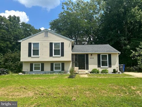 2224 Bridle Path Dr, WALDORF, MD, 20601-2944 | Card Image