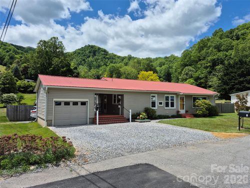 5 Gibson Dr, Maggie Valley, NC, 28751-7731 | Card Image