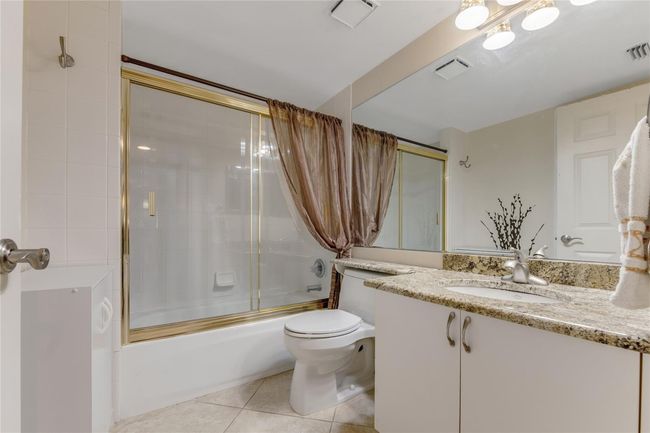 Guest Bath | Image 29
