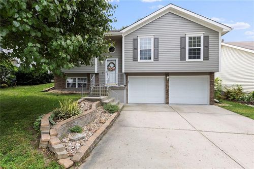 5111 Ne 63rd St, Kansas City, MO, 64119-1669 | Card Image