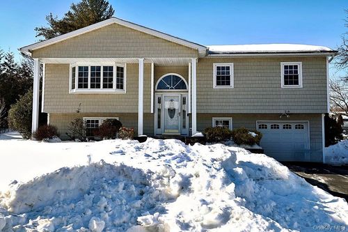 28 Jacobs Rd, Thiells, NY, 10984-1623 | Card Image