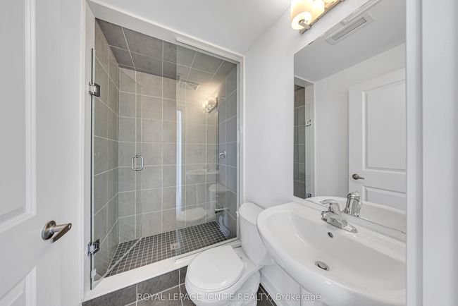 2 - 188 Angus Dr, Condo with 3 bedrooms, 2 bathrooms and null parking in Ajax ON | Image 18