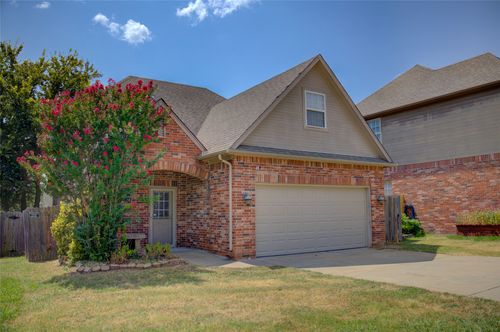 11206 Birch St, Jenks, OK, 74037-3379 | Card Image