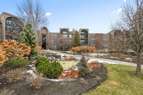 unit-127-9700 Portland Ave S, Bloomington, MN, 55420-4559 | Card Image