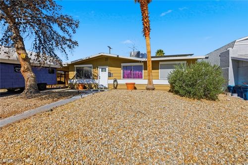 6344 Evergreen Ave, Las Vegas, NV, 89107-3453 | Card Image