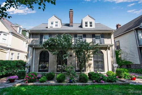531 Linwood Ave, Buffalo, NY, 14209-1403 | Card Image