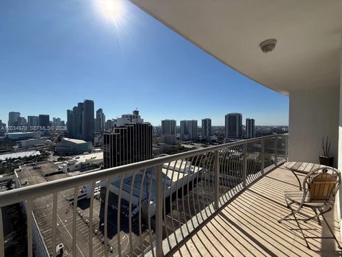 3010-1750 N Bayshore Dr, Miami, FL, 33132-3203 | Card Image