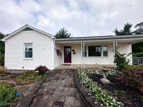 185 Bethesda St, Barnesville, OH, 43713-1404 | Card Image