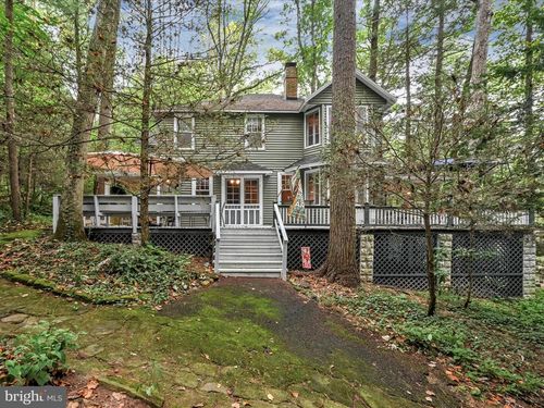 210 Harvard Ave, MOUNT GRETNA, PA, 17064-6017 | Card Image