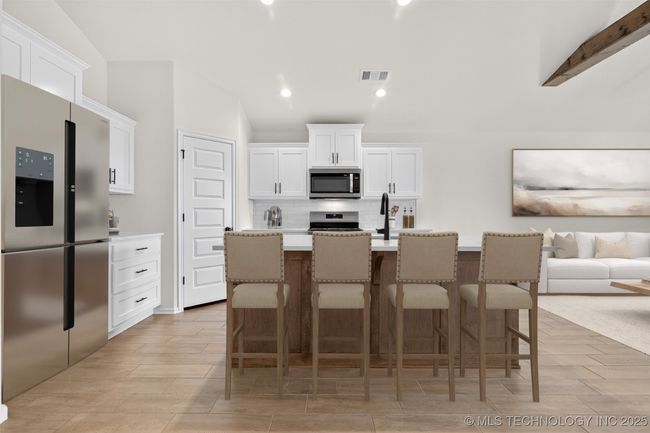 8520 E El Paso St, House other with 4 bedrooms, 2 bathrooms and null parking in Broken Arrow OK | Image 7