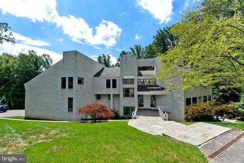 7545 Potomac Fall Rd, MCLEAN, VA, 22102-1401 | Card Image