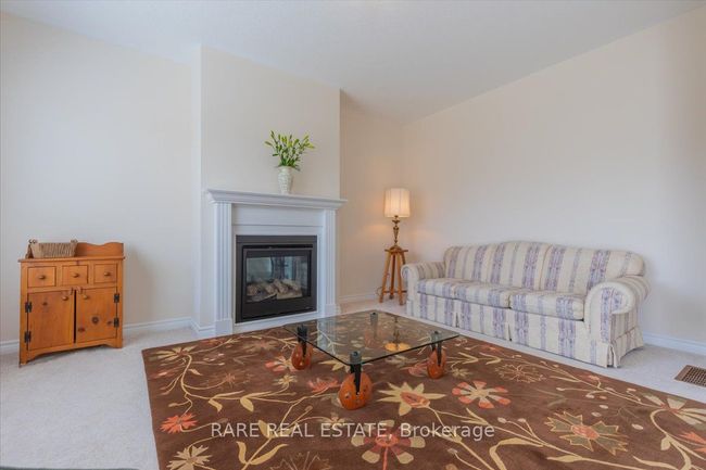 82 Rugman Cres, House other with 4 bedrooms, 4 bathrooms and 4 parking in Springwater ON | Image 18
