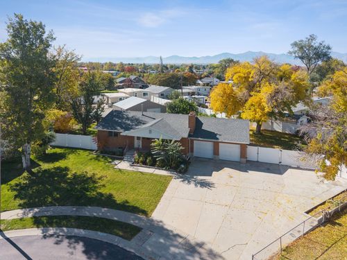 3896 S Campfire Cir, West Valley City, UT, 84119-4509 | Card Image