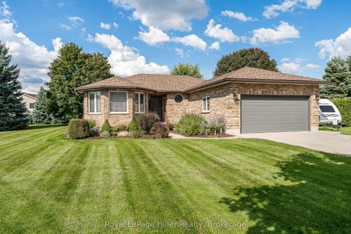 177 Blenheim Crt, Perth, ON, N0K1N0 | Card Image