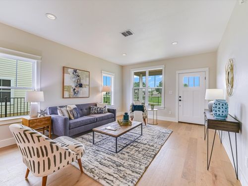 410 Stagecoach Trl, San Marcos, TX, 78666-5204 | Card Image