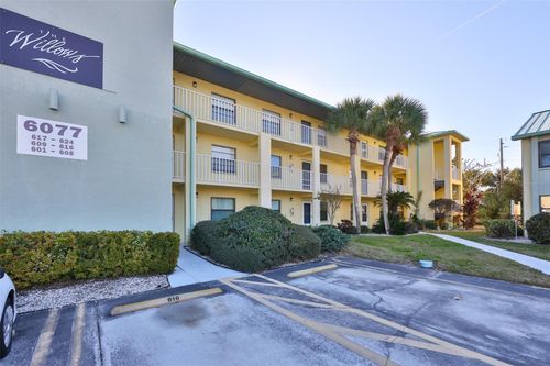 apt-610-6077 113th St, Seminole, FL, 33772-6847 | Card Image