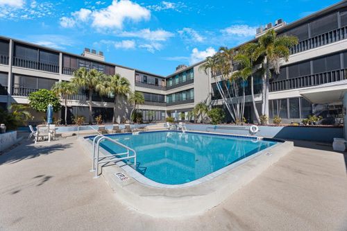 apt-205-215 Valencia Blvd, BELLEAIR BLUFFS, FL, 33770-2742 | Card Image
