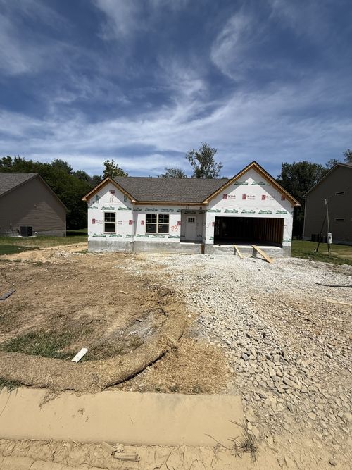 73 Country Cir, Manchester, TN, 37355-4419 | Card Image