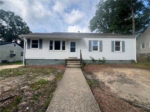1302 Roanoke Ave, Hopewell, VA, 23860-5925 | Card Image