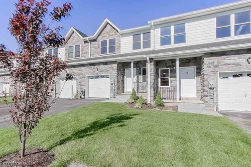 15 Decroce Ct, Parsippany, NJ, 07054-3334 | Card Image