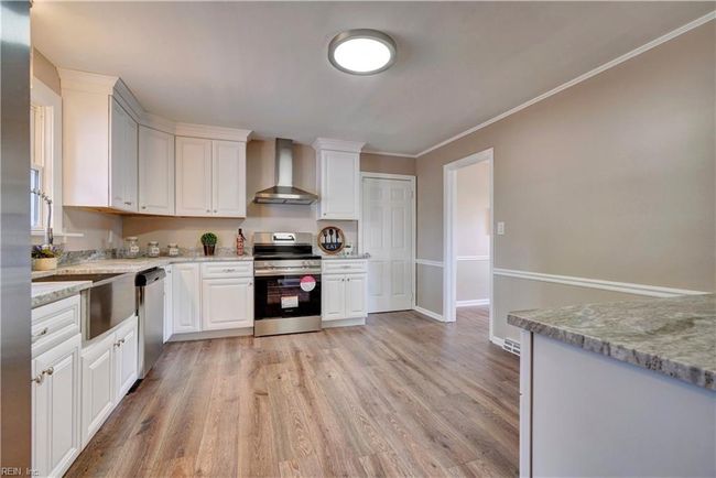 5006 High St W, House other with 4 bedrooms, 3 bathrooms and null parking in Portsmouth VA | Image 12