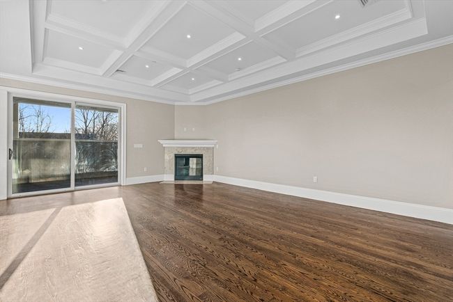III - 846 Main St, Condo with 3 bedrooms, 3 bathrooms and null parking in Winchester MA | Image 32
