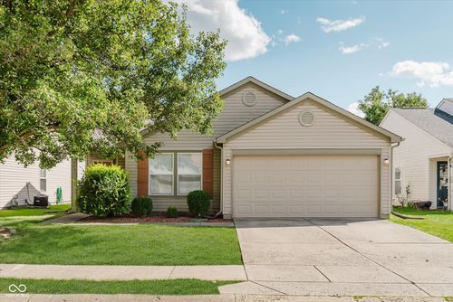 7431 Sedgewick Way, Indianapolis, IN, 46256-3947 | Card Image