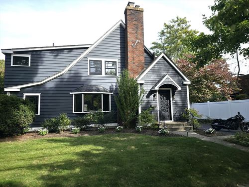 9 Venner Rd, Arlington, MA, 02476-8027 | Card Image