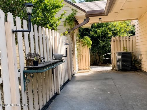 4108 Hanging Moss Ct, Jacksonville, FL, 32257-7601 | Card Image