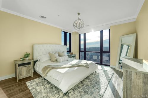 unit-5b-701 Ridge Hill Blvd, Yonkers, NY, 10710-7716 | Card Image