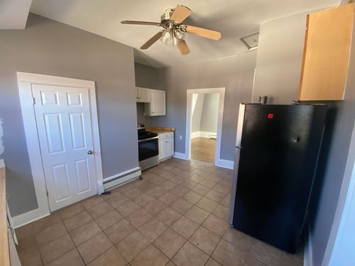 apt-2-158 Broad St, Claremont, NH, 03743-2783 | Card Image