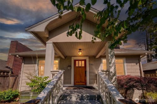 7146 35th Ave Sw, Seattle, WA, 98126-3214 | Card Image