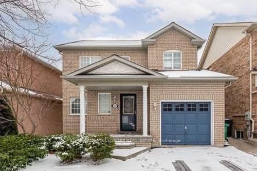 120 Queen Mary Dr, Brampton, ON, L7A2R5 | Card Image