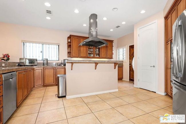 Kitchen | Image 35