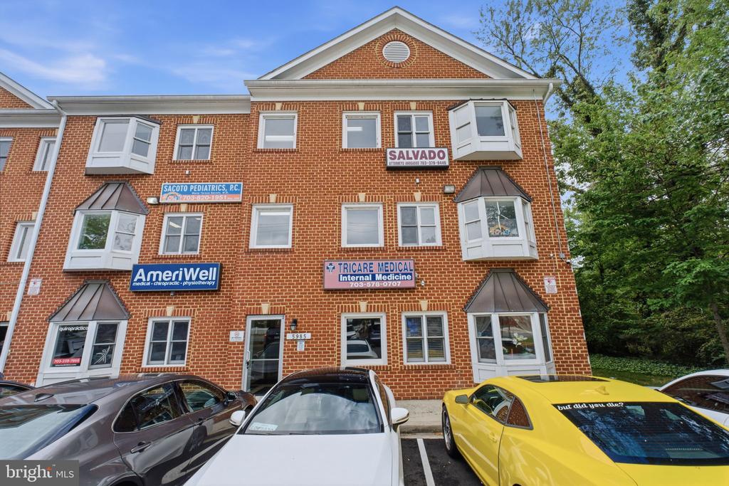 Commercial Sale in FALLS CHURCH 2
