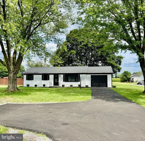 4400 Martinsburg Pike, CLEAR BROOK, VA, 22624-1529 | Card Image