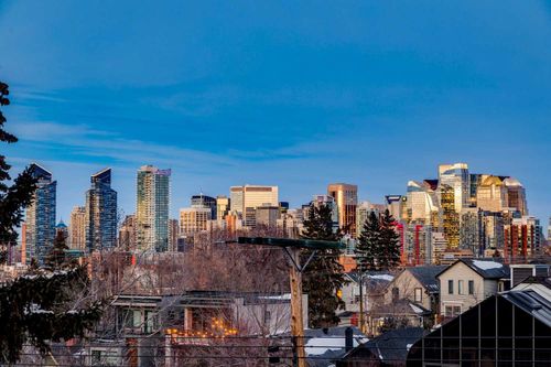 2126 18a St Sw, Calgary, AB, T2T4W2 | Card Image