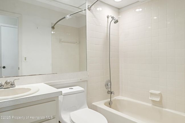 7429 Heather Walk Dr, Townhouse with 2 bedrooms, 2 bathrooms and null parking in WEEKI WACHEE FL | Image 22