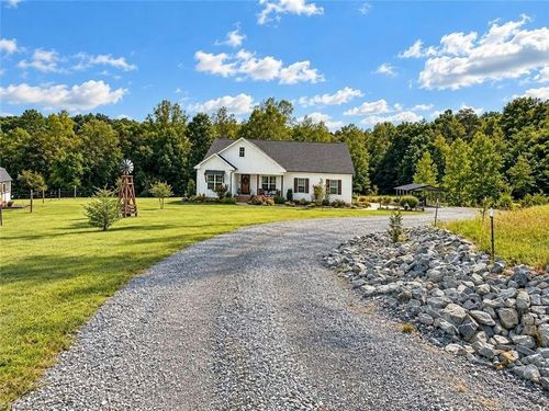 1935 Wall Loop Rd, Walnut Cove, NC, 27052-5811 | Card Image