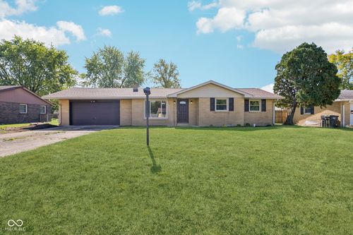 311 Fall Creek Dr, Anderson, IN, 46013-3712 | Card Image