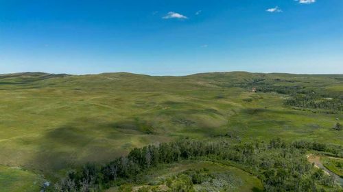 On Beazer Road Twp Rd 22, Rural Cardston County, AB, T0K0C0 | Card Image