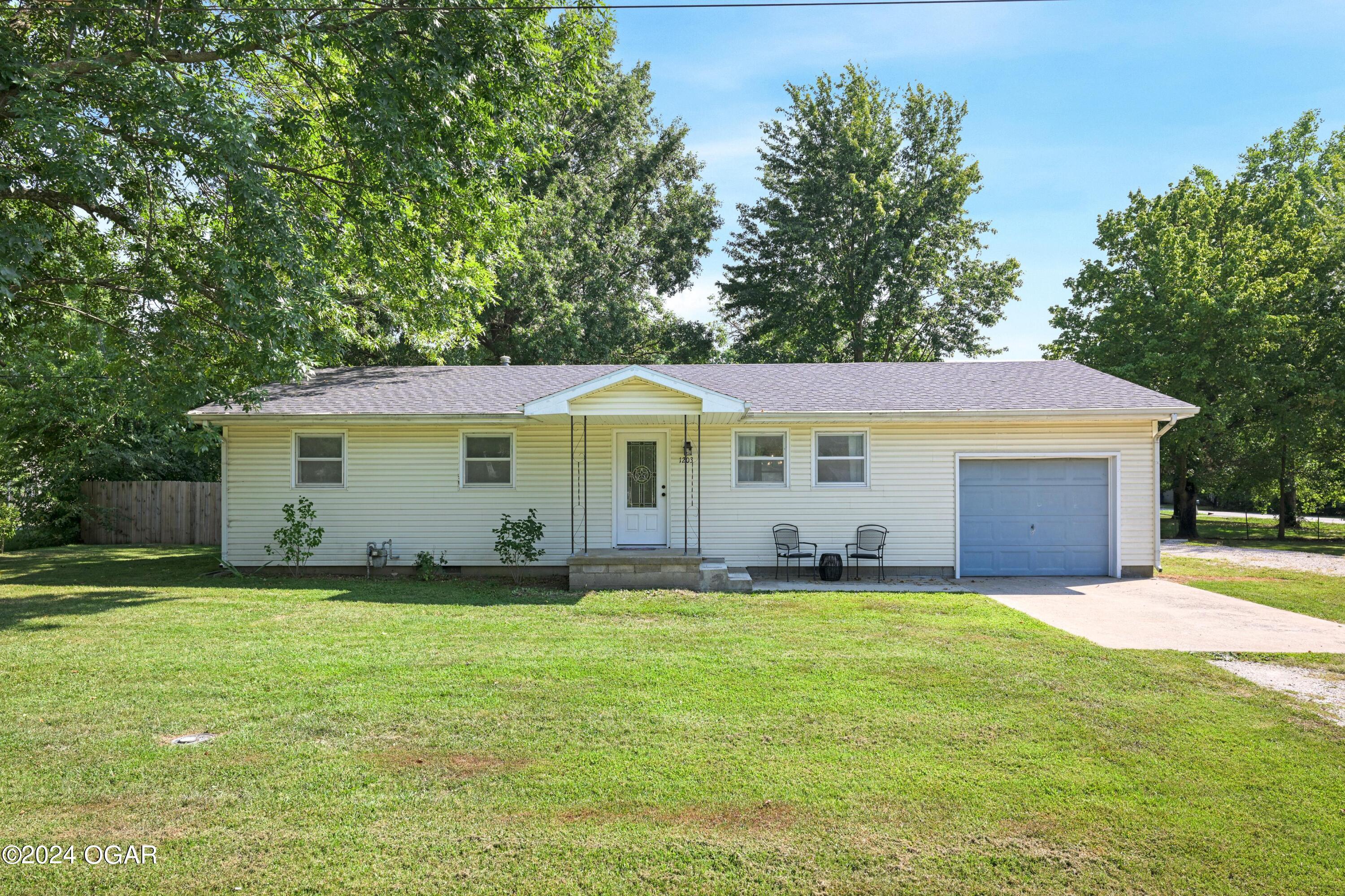 10th St, Lamar, MO 64759 #1